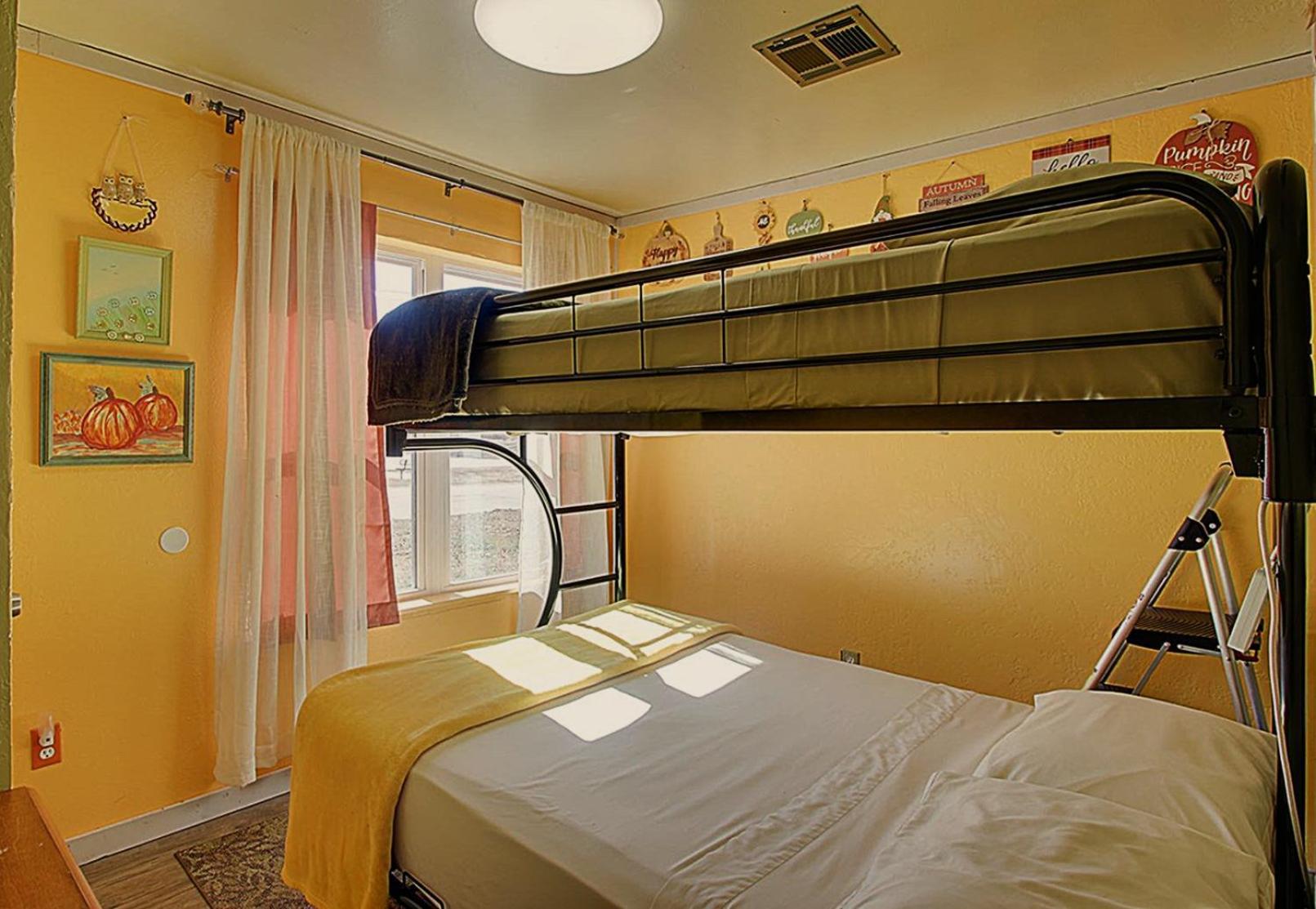 Ez 1 Mile To Fort Sill! Pumpkin Cottage Sleeps 9, Grills, Firepit, Laundry Lawton Extérieur photo